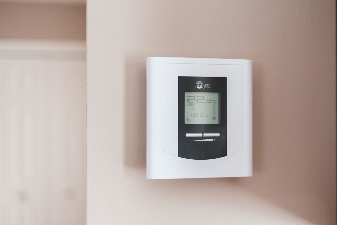 ¿Cómo funciona un termostato?